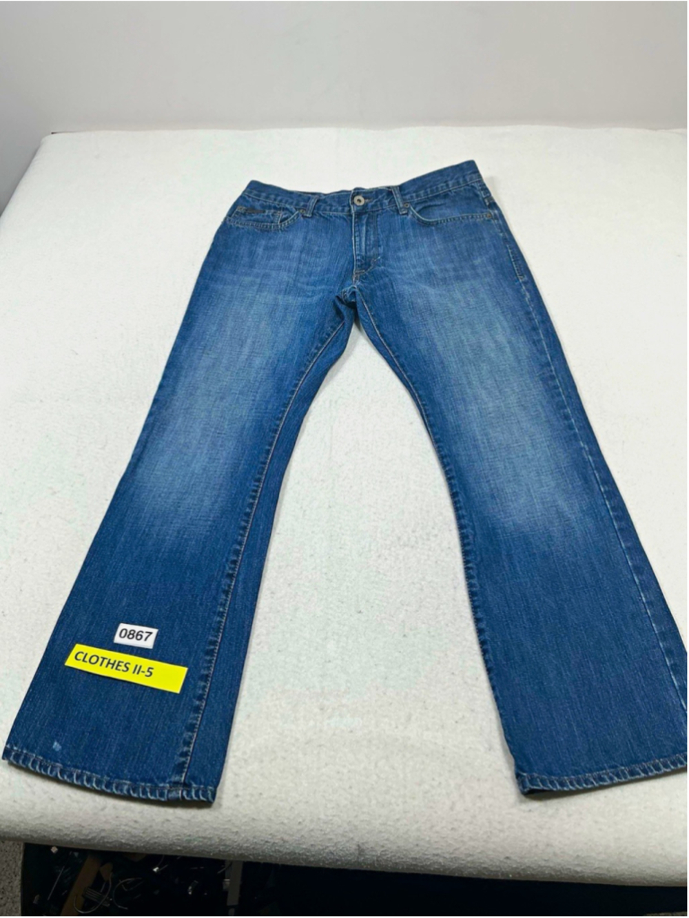 Calvin Klein Jeans womans Blue waist 31 inches Bootcut Denim Jeans Regular Fit